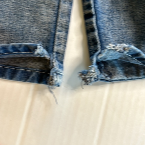 1738 Dynasty Blue Denim Distressed Embroidered Back Pocket Jeans. Size 36 - Picture 11 of 15